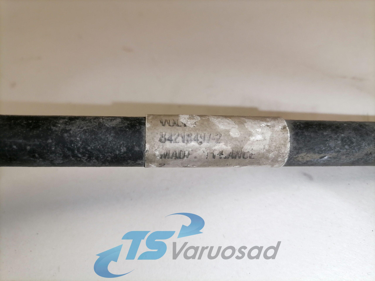 Volvo A/C pipe 84218497 - Ngrohja/ Ventilimi për Kamioni: foto 4 Volvo A/C pipe 84218497 - Ngrohja/ Ventilimi për Kamioni: foto 4