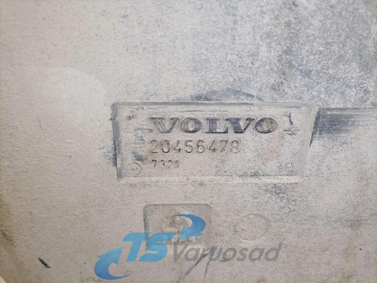 Volvo Air intake 20456478 - Sistemi i marrjes së ajrit për Kamioni: foto 4 Volvo Air intake 20456478 - Sistemi i marrjes së ajrit për Kamioni: foto 4