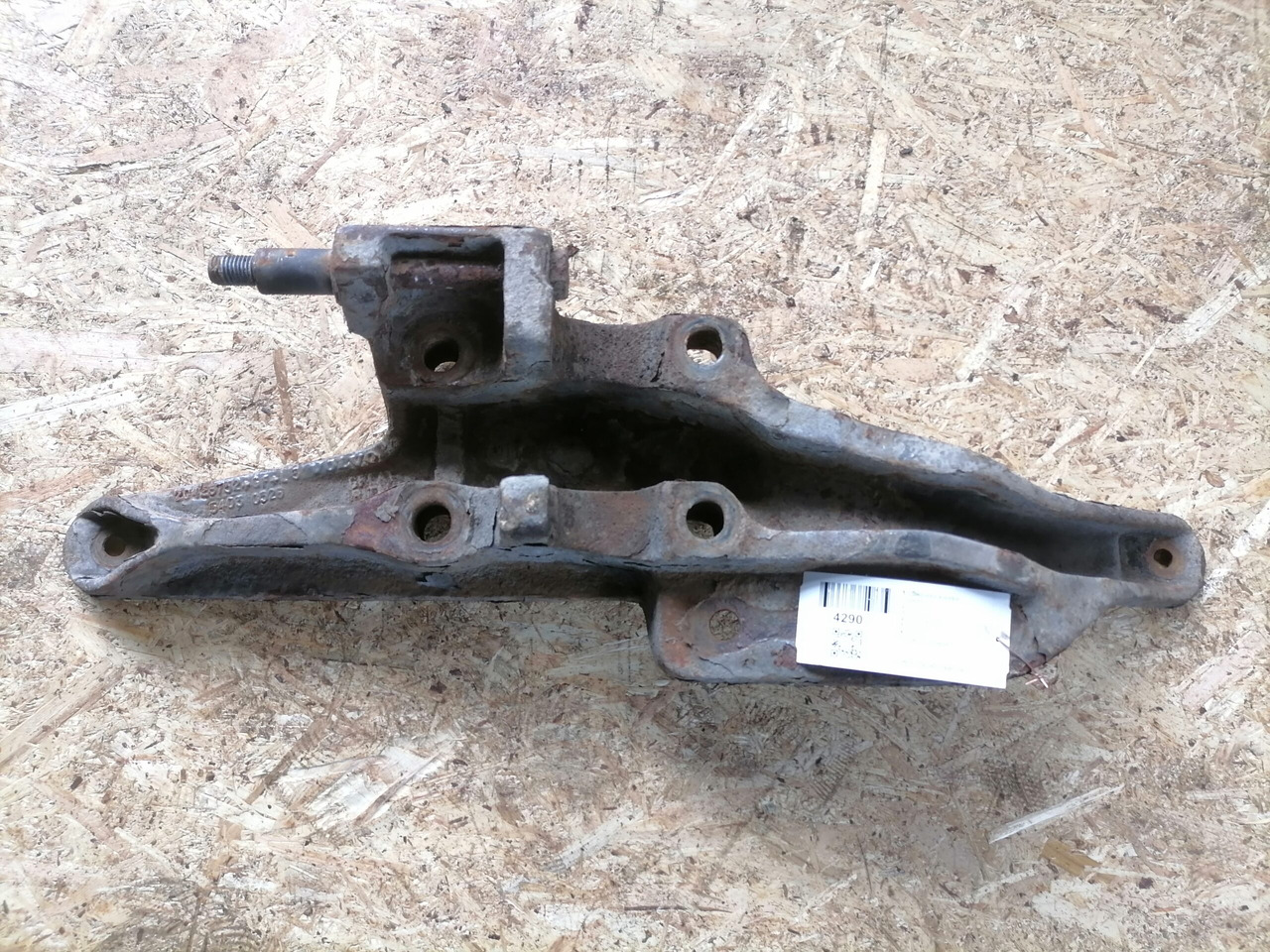 Volvo Air suspension bracket 20428752 - Bosht dhe pjesë këmbimi për Kamioni: foto 1 Volvo Air suspension bracket 20428752 - Bosht dhe pjesë këmbimi për Kamioni: foto 1