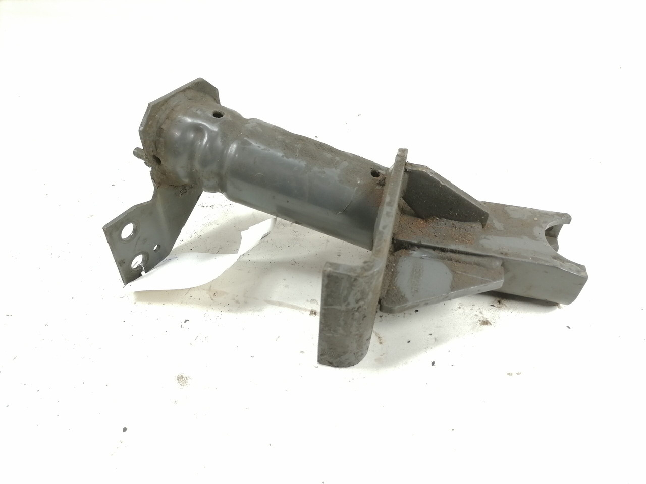 Volvo Bumper bracket 82928883 - Parakolp për Kamioni: foto 2 Volvo Bumper bracket 82928883 - Parakolp për Kamioni: foto 2