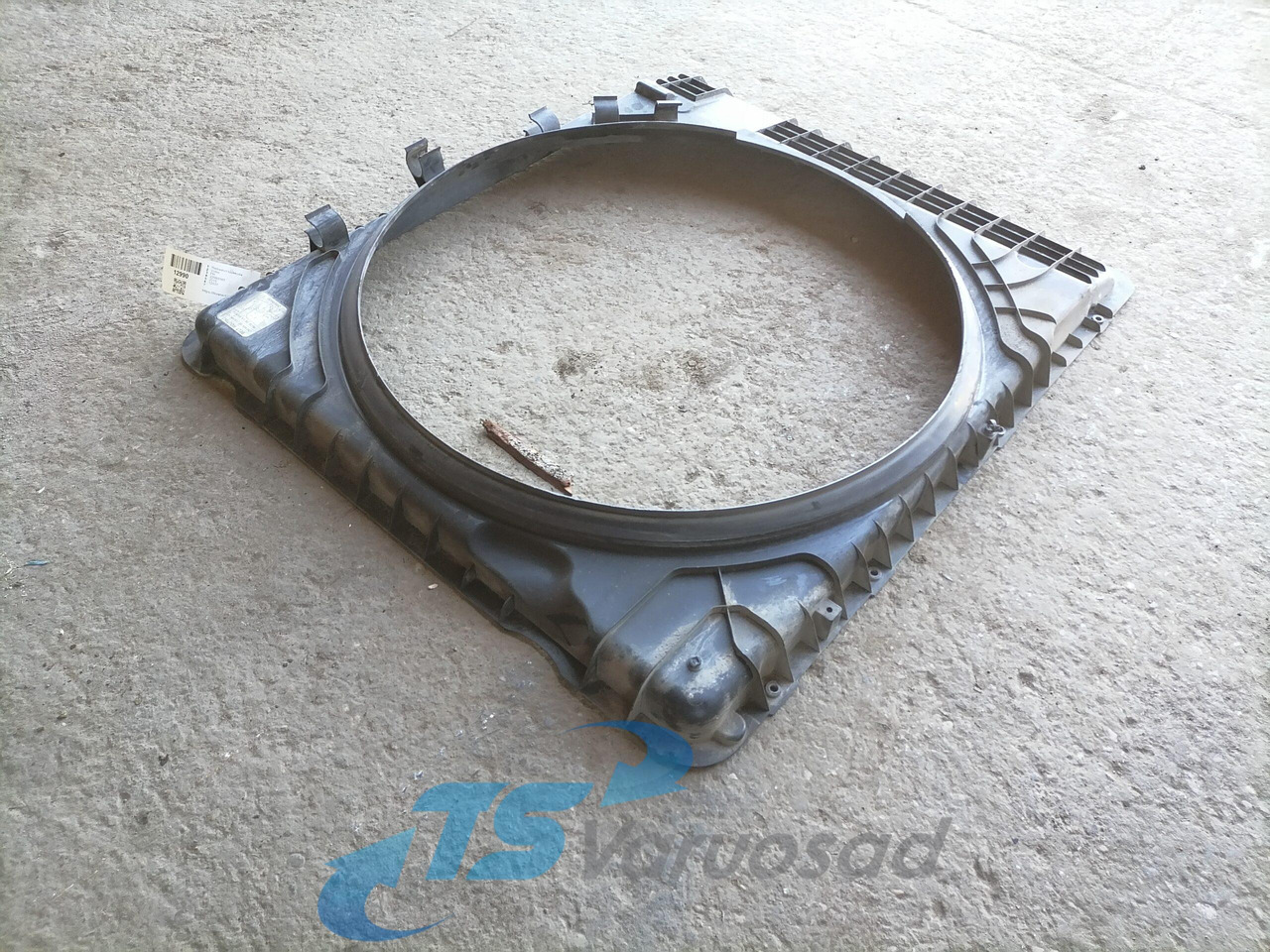 Volvo Fan shroud 22060183 - Radiatori për Kamioni: foto 3 Volvo Fan shroud 22060183 - Radiatori për Kamioni: foto 3