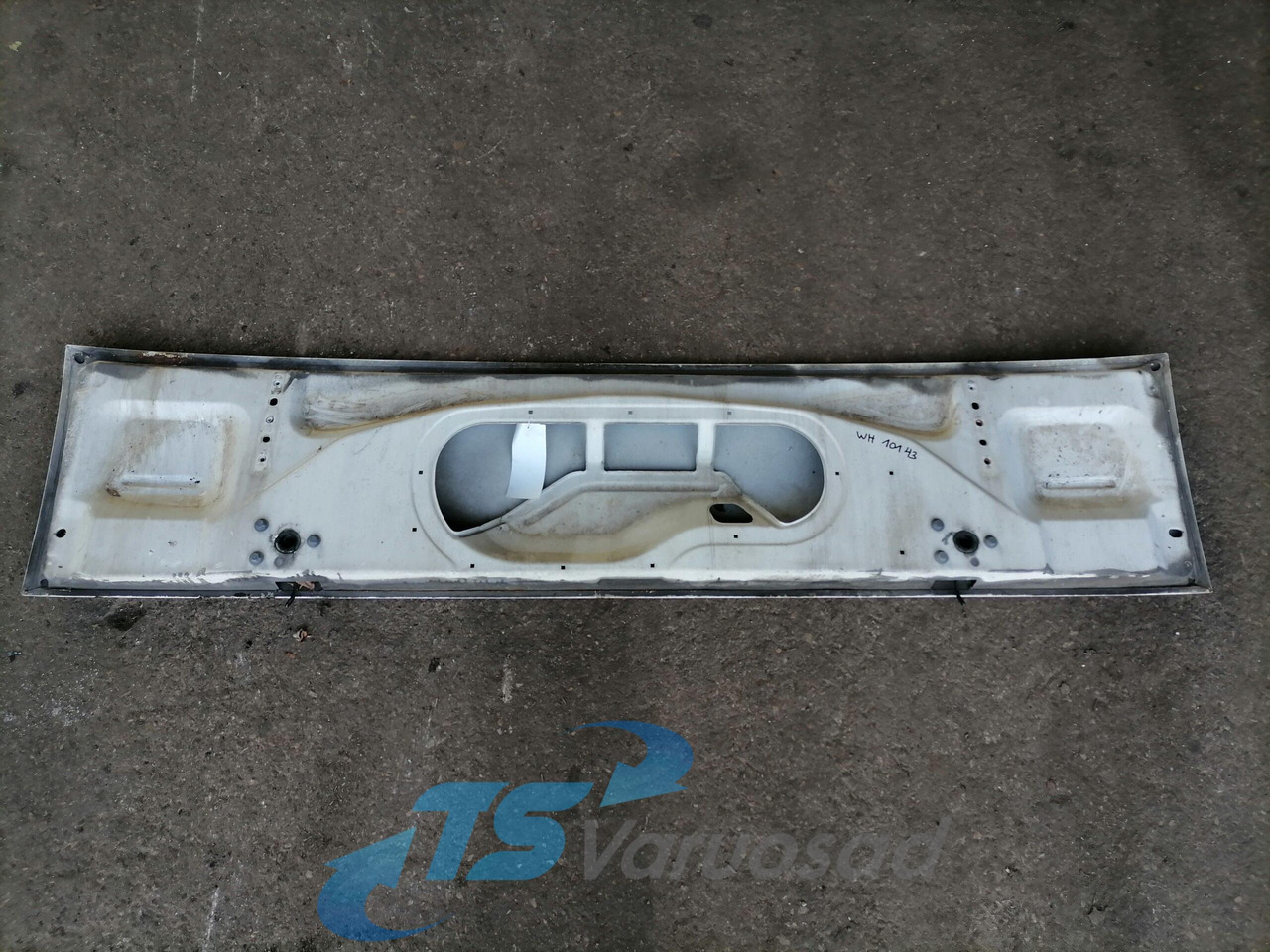 Volvo Grille panel 8191220 - Grilë për Kamioni: foto 2 Volvo Grille panel 8191220 - Grilë për Kamioni: foto 2