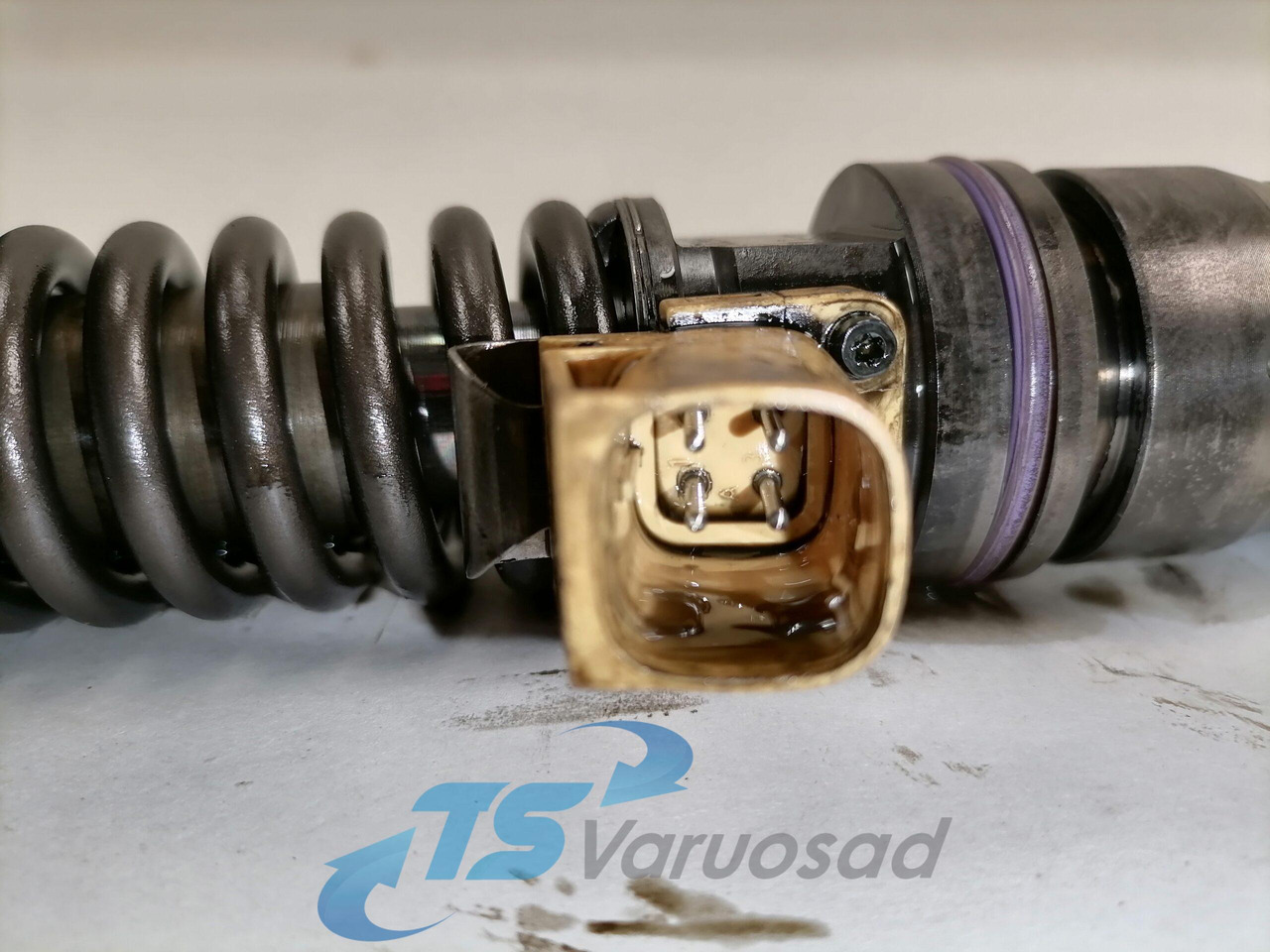 Volvo Injector 20584347 - Pompa e karburantit për Kamioni: foto 4 Volvo Injector 20584347 - Pompa e karburantit për Kamioni: foto 4