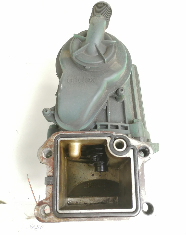 Volvo Karterituulutuse õliaurude separaator 21373007 - Karteri për Kamioni: foto 2 Volvo Karterituulutuse õliaurude separaator 21373007 - Karteri për Kamioni: foto 2