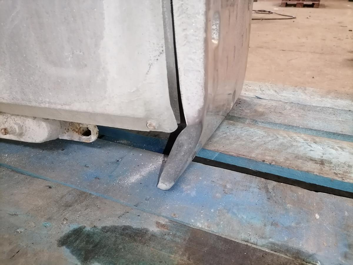 Volvo Muffler 20894953 - Zhurmëmbytësi për Kamioni: foto 4 Volvo Muffler 20894953 - Zhurmëmbytësi për Kamioni: foto 4