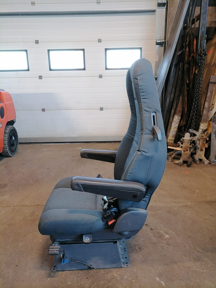 Volvo Passenger seat 21065292 - Ndenjësja për Kamioni: foto 4 Volvo Passenger seat 21065292 - Ndenjësja për Kamioni: foto 4