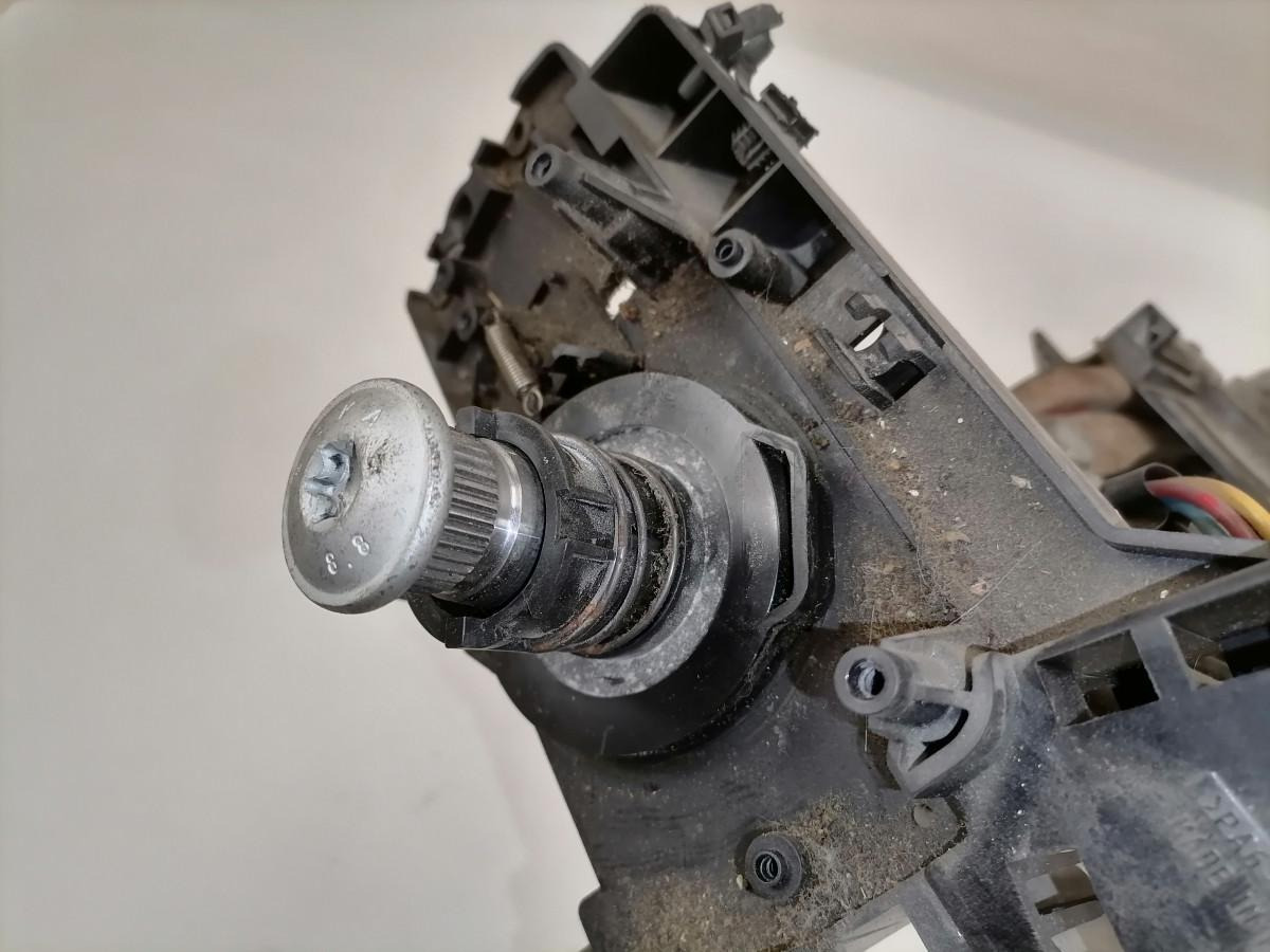 Volvo Roolisammas 20812322 - Kolona e drejtimit për Kamioni: foto 4 Volvo Roolisammas 20812322 - Kolona e drejtimit për Kamioni: foto 4