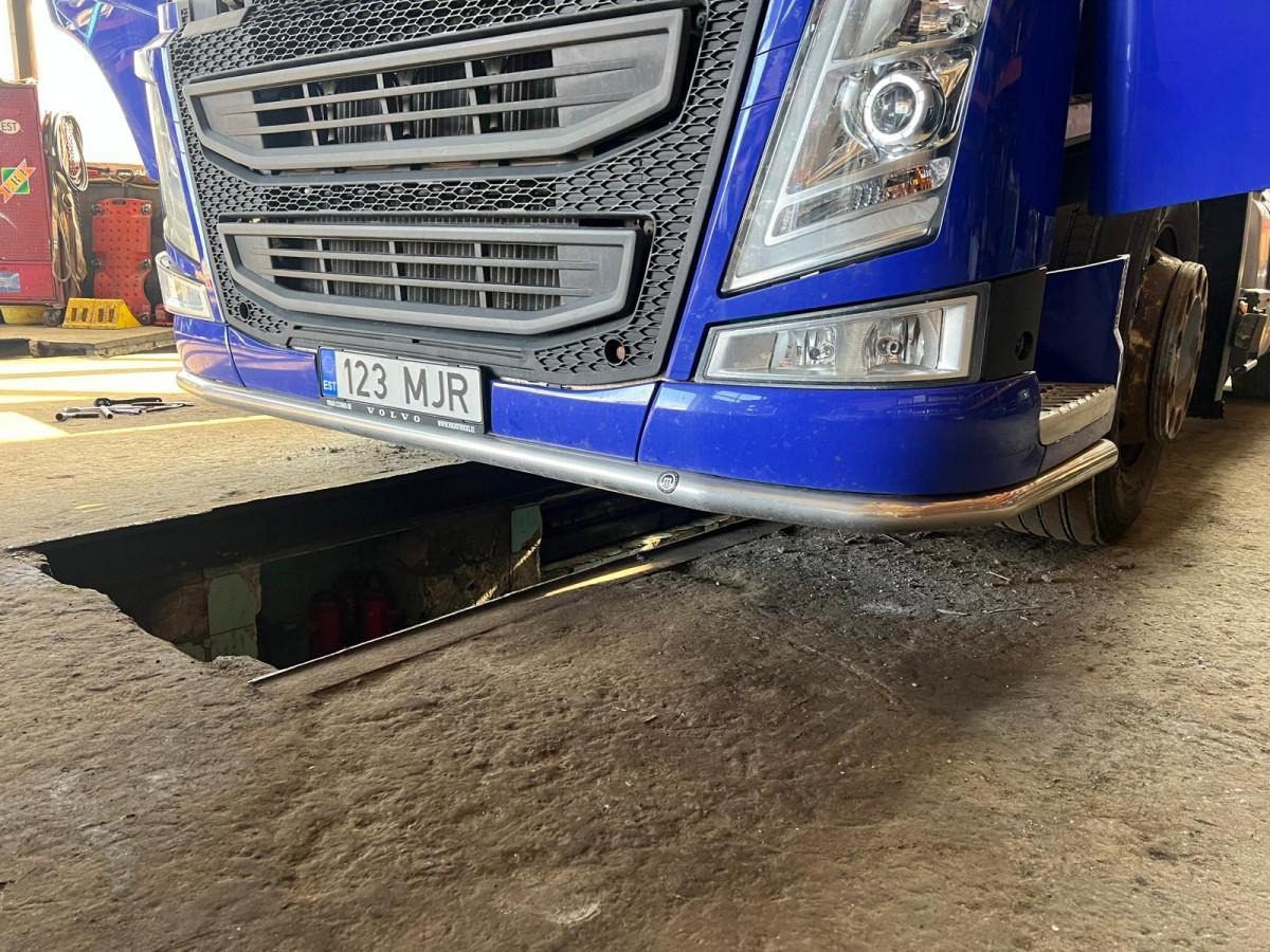 Volvo Stangeääris METEC - Parakolp për Kamioni: foto 5 Volvo Stangeääris METEC - Parakolp për Kamioni: foto 5