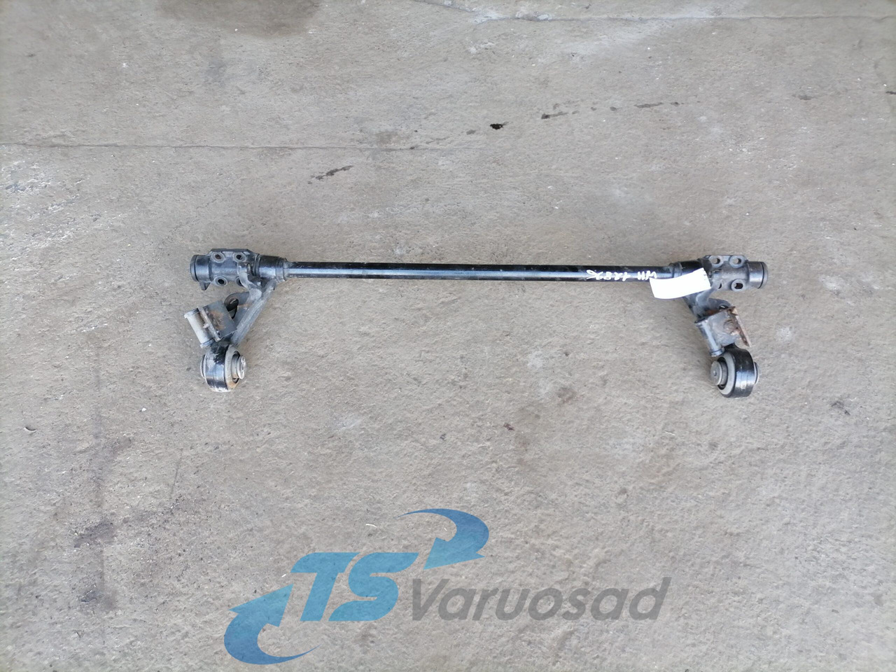 Volvo Volvo FH kabiini torsioonvarras 22004643 - Suspension i kabinës për Kamioni: foto 1 Volvo Volvo FH kabiini torsioonvarras 22004643 - Suspension i kabinës për Kamioni: foto 1