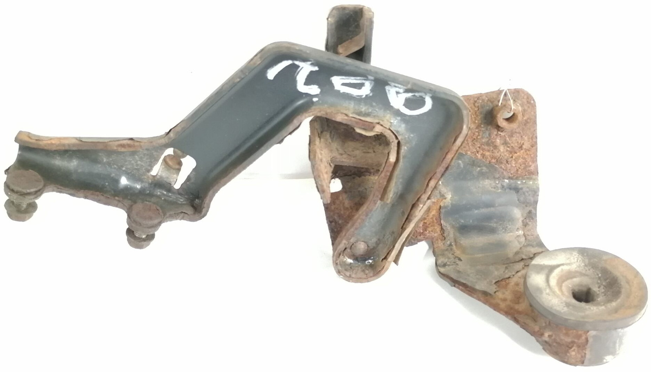 Volvo lower grille carrier hinge 20425955 - Grilë për Kamioni: foto 3 Volvo lower grille carrier hinge 20425955 - Grilë për Kamioni: foto 3