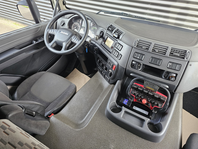 Kamion me vinç DAF CF 330 6x2 / PALFINGER CRANE / KRAN / CURTAIN: foto 19 Kamion me vinç DAF CF 330 6x2 / PALFINGER CRANE / KRAN / CURTAIN: foto 19