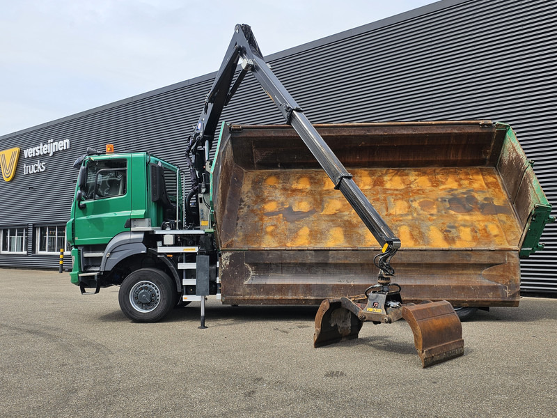 DAF TATRA T158/II 6X6 / HMF Z CRANE + 2 SIDE TIPPER - Kamion vetëshkarkues, Kamion me vinç: foto 3 DAF TATRA T158/II 6X6 / HMF Z CRANE + 2 SIDE TIPPER - Kamion vetëshkarkues, Kamion me vinç: foto 3