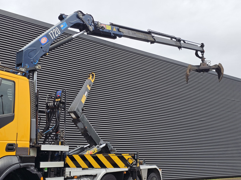 Iveco TRAKKER 380 8X6 / EURO 6 / CRANE + HOOKLIFT - Kamion vetëngarkues, Kamion me vinç: foto 2 Iveco TRAKKER 380 8X6 / EURO 6 / CRANE + HOOKLIFT - Kamion vetëngarkues, Kamion me vinç: foto 2