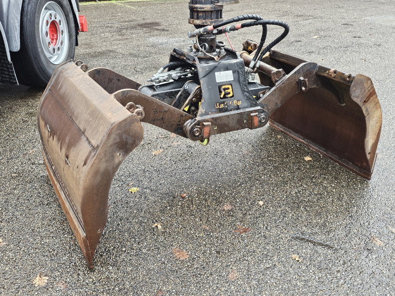 MAN TGS 47.440 BBL / 10X4 HOOKLIFT + Z CRANE - Kamion vetëngarkues, Kamion me vinç: foto 5 MAN TGS 47.440 BBL / 10X4 HOOKLIFT + Z CRANE - Kamion vetëngarkues, Kamion me vinç: foto 5