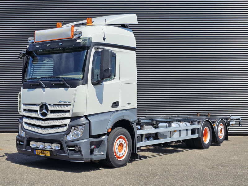 Mercedes-Benz ACTROS 2640 6x2-4 / NL TRUCK - Transportjer kontejnerësh/ Kamion me karroceri të çmontueshme: foto 1 Mercedes-Benz ACTROS 2640 6x2-4 / NL TRUCK - Transportjer kontejnerësh/ Kamion me karroceri të çmontueshme: foto 1
