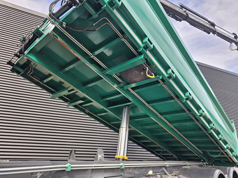 Mercedes-Benz AROCS 4145 / 8X6 / TIPPER + HMF CRANE - Kamion me vinç: foto 5 Mercedes-Benz AROCS 4145 / 8X6 / TIPPER + HMF CRANE - Kamion me vinç: foto 5