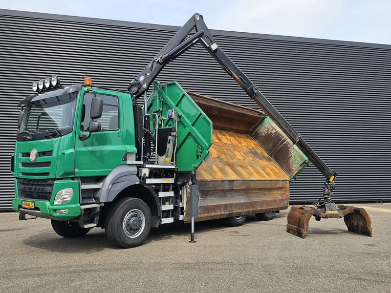 Tatra T158/II 6X6 / HMF Z CRANE + 2 SIDE TIPPER - Kamion vetëshkarkues, Kamion me vinç: foto 4 Tatra T158/II 6X6 / HMF Z CRANE + 2 SIDE TIPPER - Kamion vetëshkarkues, Kamion me vinç: foto 4