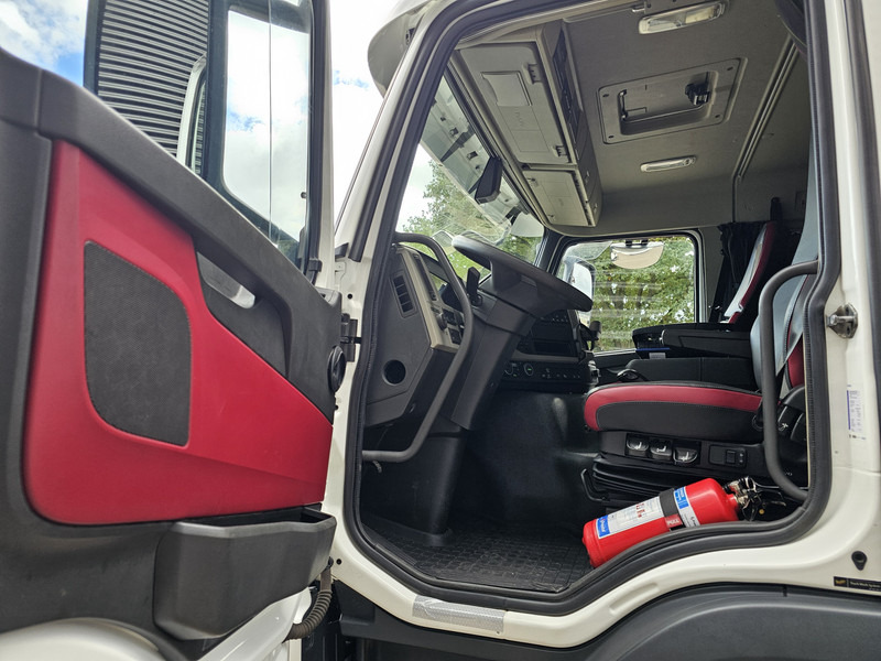 Kamion me karroceri të hapur, Kamion me vinç Volvo FM 500 8x4*4 / HMF 5020 K6 + JIB K4 / CRANE - KRAN: foto 18