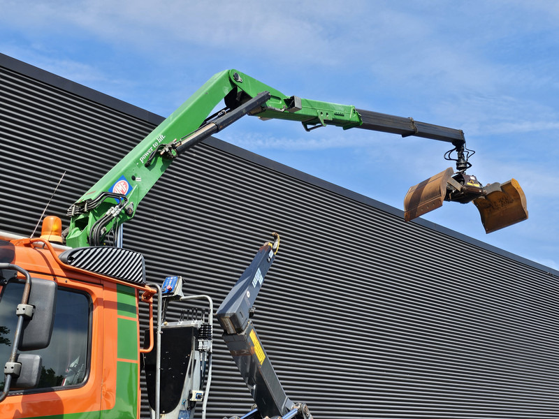 Volvo FMX 460 / 8x4-4 / HMF CRANE + HOOKLIFT / CONTAINER - Kamion vetëngarkues, Kamion me vinç: foto 2 Volvo FMX 460 / 8x4-4 / HMF CRANE + HOOKLIFT / CONTAINER - Kamion vetëngarkues, Kamion me vinç: foto 2