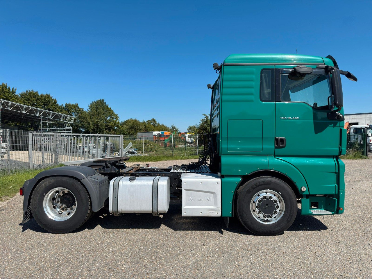 MAN 18.460 4x2 Kipphydr. | Standheiz. | Top Zustand - Gjysmë-kamion: foto 4 MAN 18.460 4x2 Kipphydr. | Standheiz. | Top Zustand - Gjysmë-kamion: foto 4