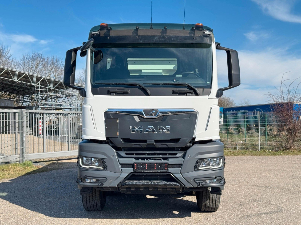 MAN 35.510 TGS Meiller P430 Thermomulde Top Zustand! - Kamion vetëshkarkues: foto 4 MAN 35.510 TGS Meiller P430 Thermomulde Top Zustand! - Kamion vetëshkarkues: foto 4