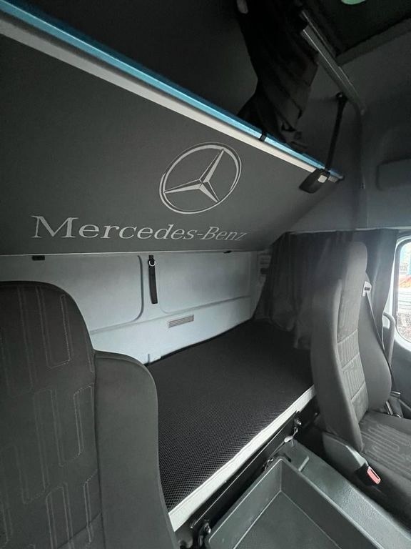 Mercedes-Benz 1324 4X2 Koffer Plane 6 to. Hebebühne Mercedes-Benz 1324 4X2 Koffer Plane 6 to. Hebebühne - Kamion me tendë: foto 4 Mercedes-Benz 1324 4X2 Koffer Plane 6 to. Hebebühne Mercedes-Benz 1324 4X2 Koffer Plane 6 to. Hebebühne - Kamion me tendë: foto 4