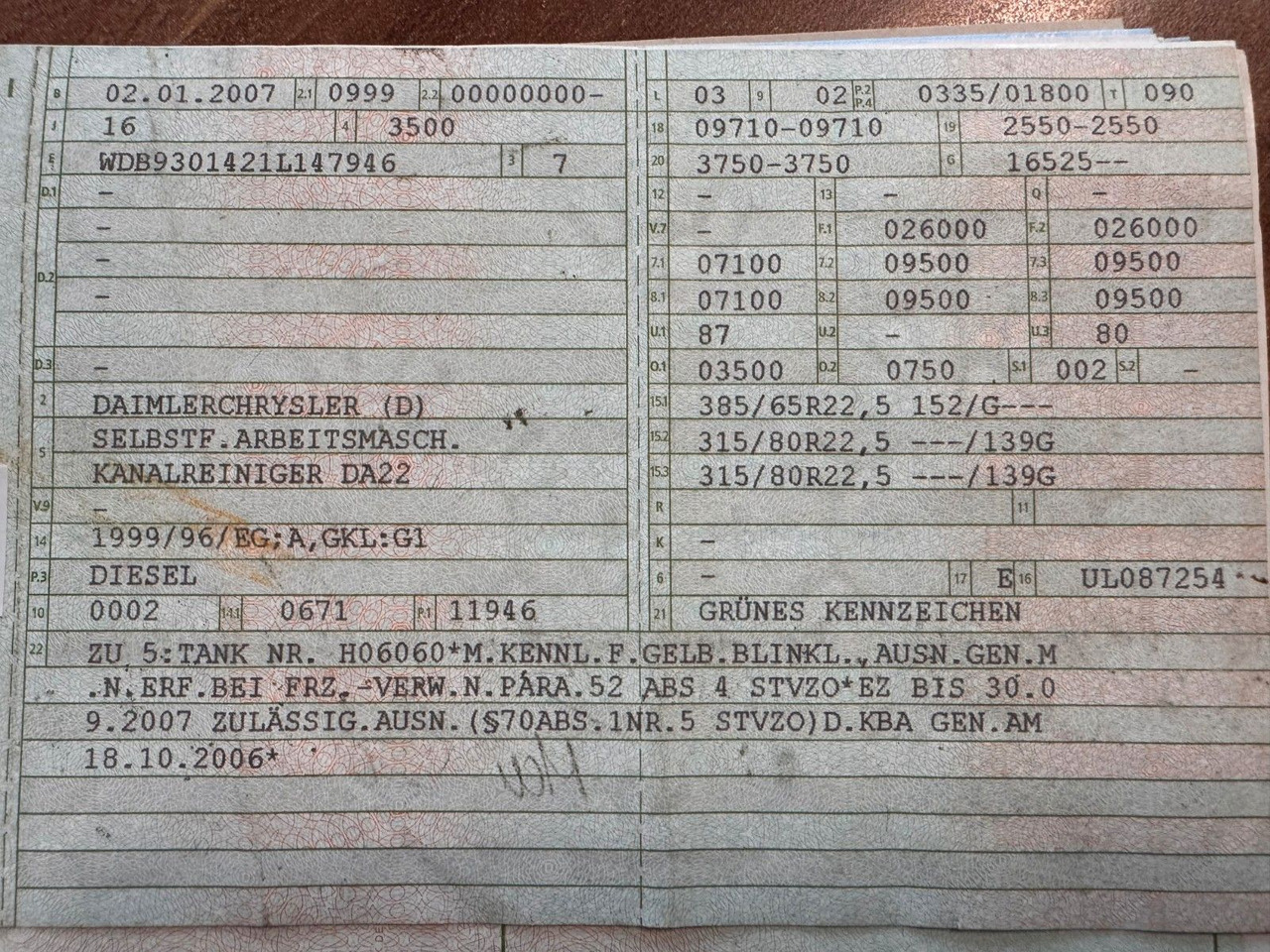 Mercedes-Benz 2646 6X4 Hellmers Saug Druck Spülwagen Retarder - Kamion me vakuum: foto 3 Mercedes-Benz 2646 6X4 Hellmers Saug Druck Spülwagen Retarder - Kamion me vakuum: foto 3