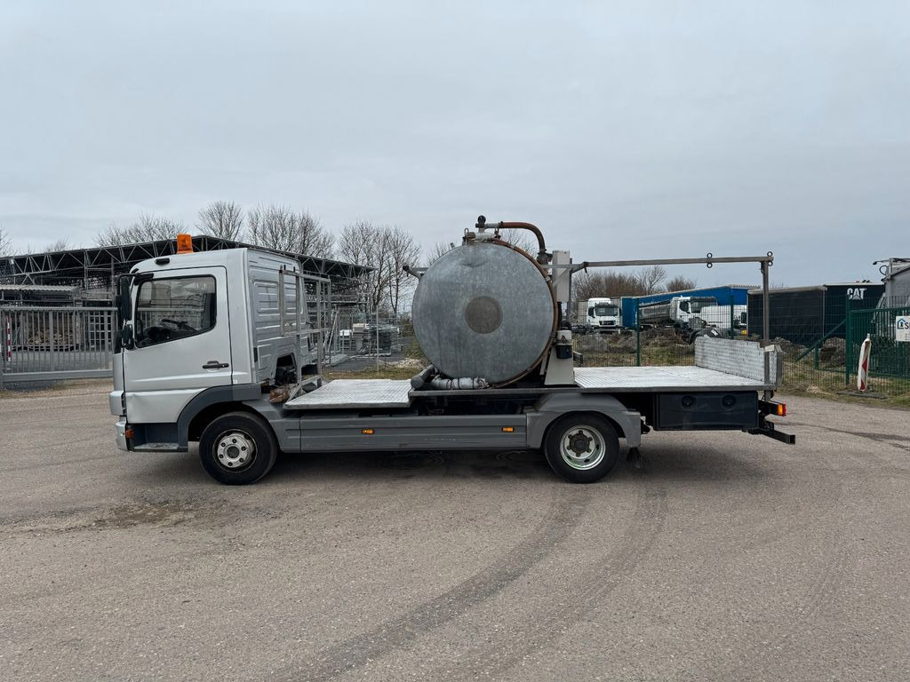 Mercedes-Benz 818 4X2 ROM Toilettenwagen  - Kamion me vakuum: foto 1 Mercedes-Benz 818 4X2 ROM Toilettenwagen  - Kamion me vakuum: foto 1