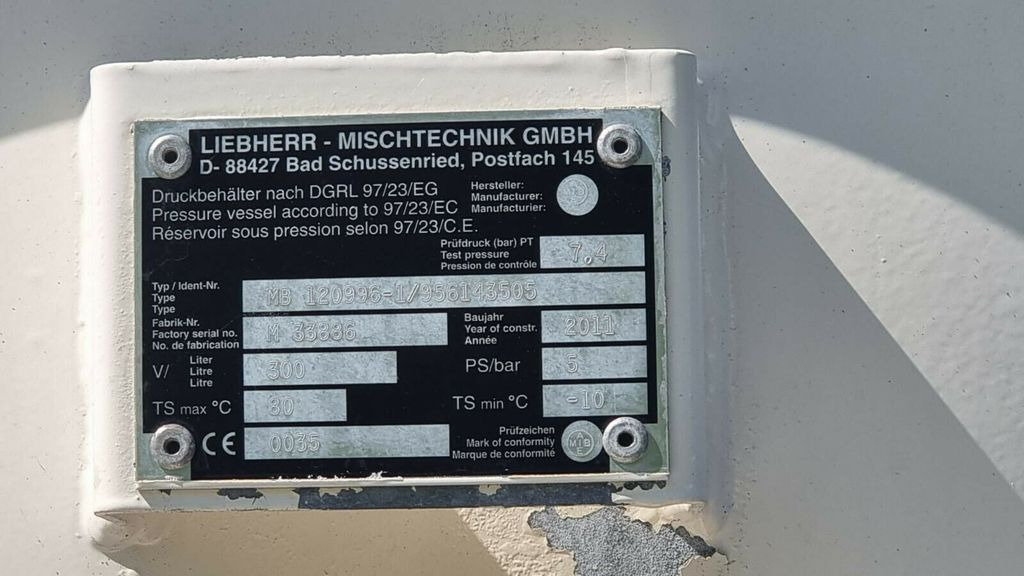 Müller-Mitteltal 2 Achs Betonmischauflieger Liebherr Müller-Mitteltal 2 Achs Betonmischauflieger Liebherr - Gjysmë rimorkio betoniere: foto 3 Müller-Mitteltal 2 Achs Betonmischauflieger Liebherr Müller-Mitteltal 2 Achs Betonmischauflieger Liebherr - Gjysmë rimorkio betoniere: foto 3