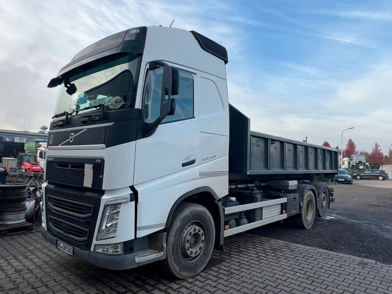 Volvo FH 460 6x2 HYVA Haken mit Klimaanlage - Kamion vetëngarkues: foto 1 Volvo FH 460 6x2 HYVA Haken mit Klimaanlage - Kamion vetëngarkues: foto 1