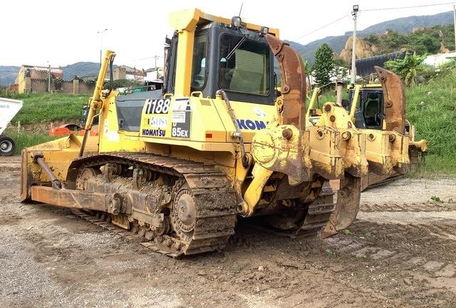 Komatsu D85EX-15 - Buldozer: foto 2 Komatsu D85EX-15 - Buldozer: foto 2