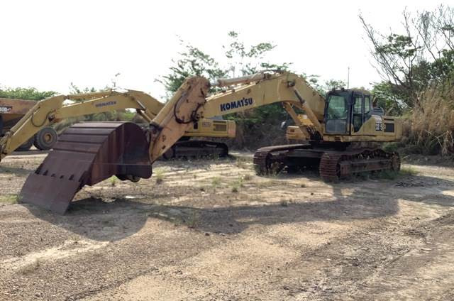 Komatsu PC450-7 - Ekskavator me zinxhirë: foto 1 Komatsu PC450-7 - Ekskavator me zinxhirë: foto 1