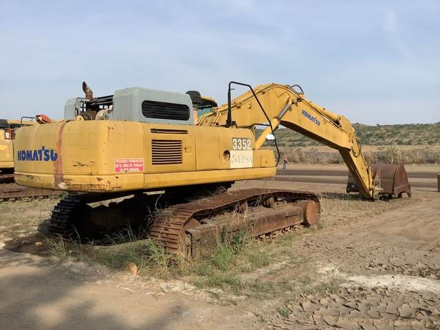 Komatsu PC450-8 - Ekskavator me zinxhirë: foto 3 Komatsu PC450-8 - Ekskavator me zinxhirë: foto 3