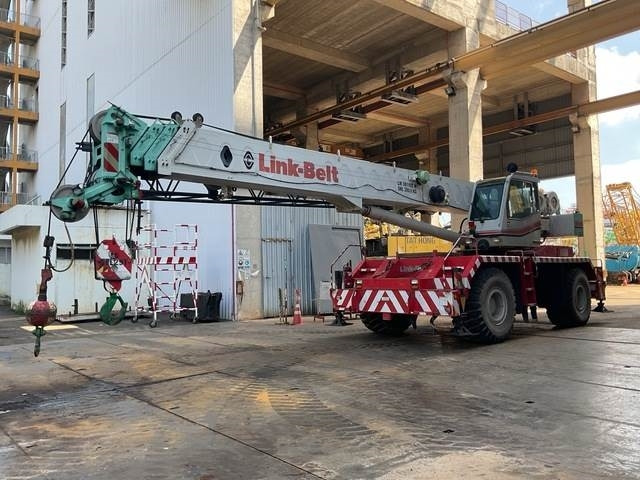 Link-Belt RTC8050-2 - Vinç për terrene të vështira: foto 1 Link-Belt RTC8050-2 - Vinç për terrene të vështira: foto 1