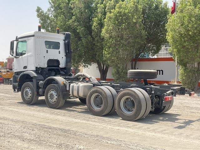 Mercedes-Benz Arocs 4240 - Kamion kabinë-shasi: foto 2 Mercedes-Benz Arocs 4240 - Kamion kabinë-shasi: foto 2