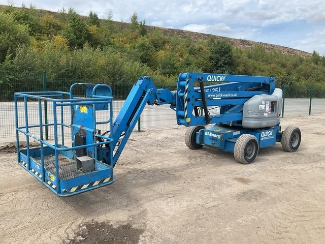 Genie Z45/25J - Krah me çernjerë: foto 1 Genie Z45/25J - Krah me çernjerë: foto 1