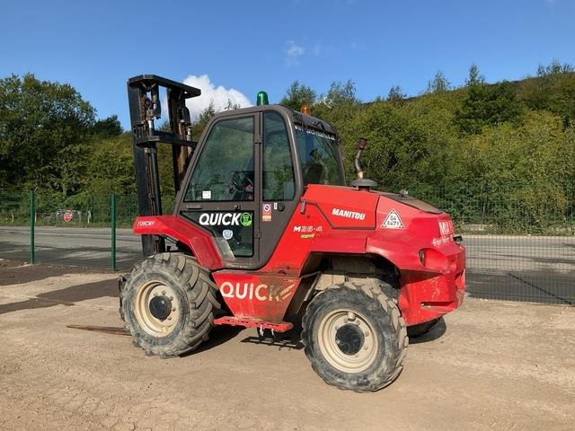 Manitou M26-4 - Ngarkues me pirun për terren të ashpër: foto 2 Manitou M26-4 - Ngarkues me pirun për terren të ashpër: foto 2