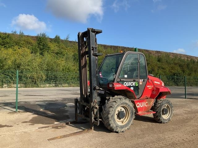 Manitou M26-4 - Ngarkues me pirun për terren të ashpër: foto 1 Manitou M26-4 - Ngarkues me pirun për terren të ashpër: foto 1
