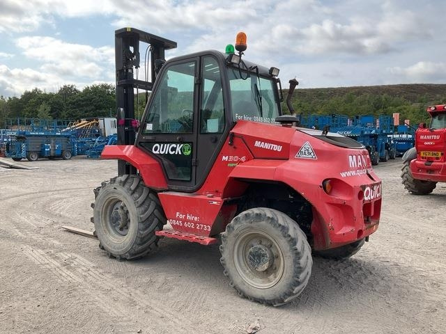 Manitou M30-4 - Ngarkues me pirun për terren të ashpër: foto 2 Manitou M30-4 - Ngarkues me pirun për terren të ashpër: foto 2
