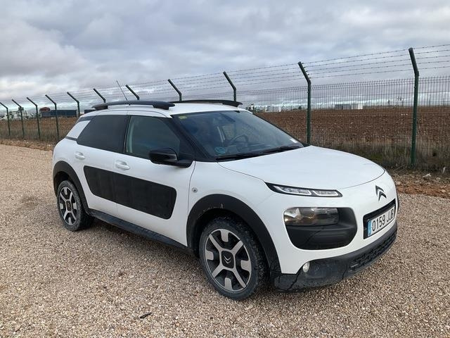 Citroën C4 Cactus - Veturë: foto 4 Citroën C4 Cactus - Veturë: foto 4