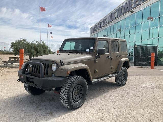 Jeep Wrangler JK Command - Veturë: foto 1 Jeep Wrangler JK Command - Veturë: foto 1