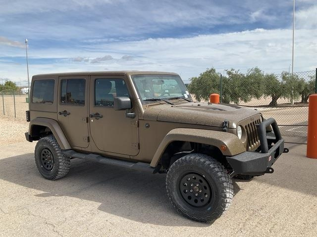 Jeep Wrangler JK Command - Veturë: foto 4 Jeep Wrangler JK Command - Veturë: foto 4