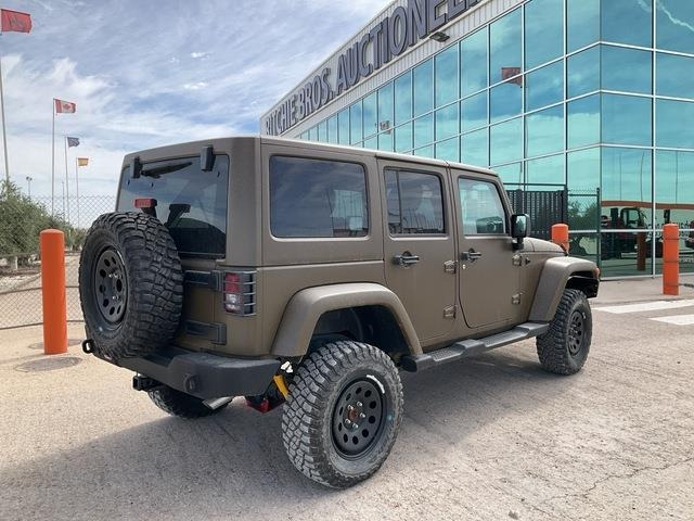 Jeep Wrangler JK Command - Veturë: foto 3 Jeep Wrangler JK Command - Veturë: foto 3