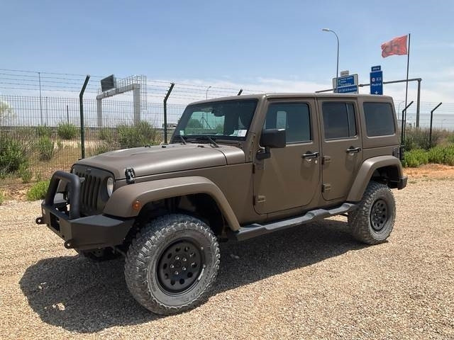Jeep Wrangler JK Command - Veturë: foto 1 Jeep Wrangler JK Command - Veturë: foto 1