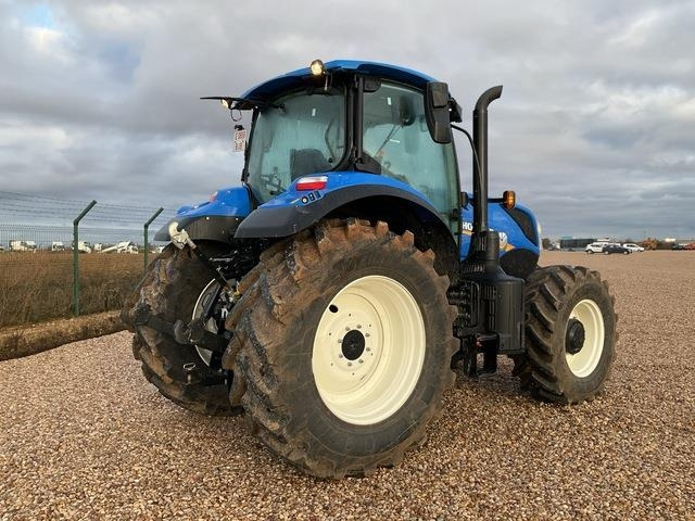 New Holland T7.165S - Traktor: foto 3 New Holland T7.165S - Traktor: foto 3