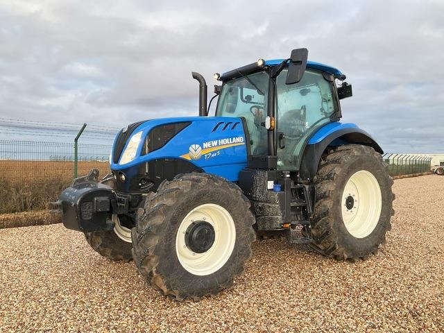 New Holland T7.165S - Traktor: foto 1 New Holland T7.165S - Traktor: foto 1