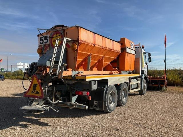 Renault Kerax 430DXI - Makinë për heqjen e borës: foto 3 Renault Kerax 430DXI - Makinë për heqjen e borës: foto 3