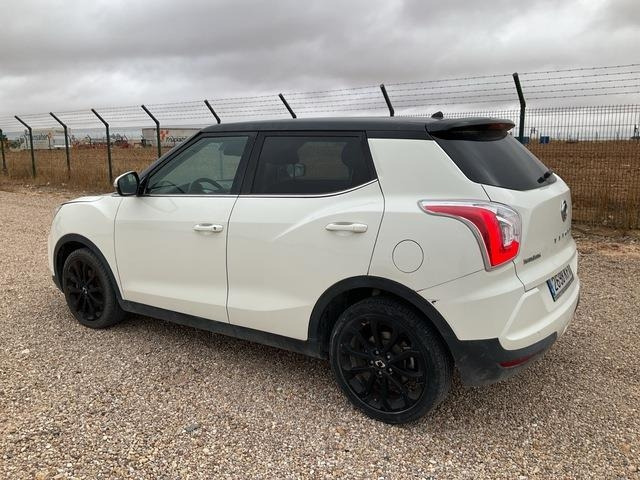 Ssangyong Tivoli - Veturë: foto 2 Ssangyong Tivoli - Veturë: foto 2