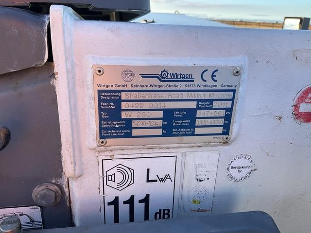 Wirtgen W250 - Frezë asfalti: foto 5 Wirtgen W250 - Frezë asfalti: foto 5