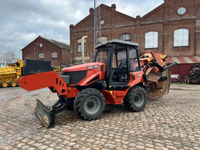 Ditch Witch RT125 - Hapës kanalesh: foto 1 Ditch Witch RT125 - Hapës kanalesh: foto 1